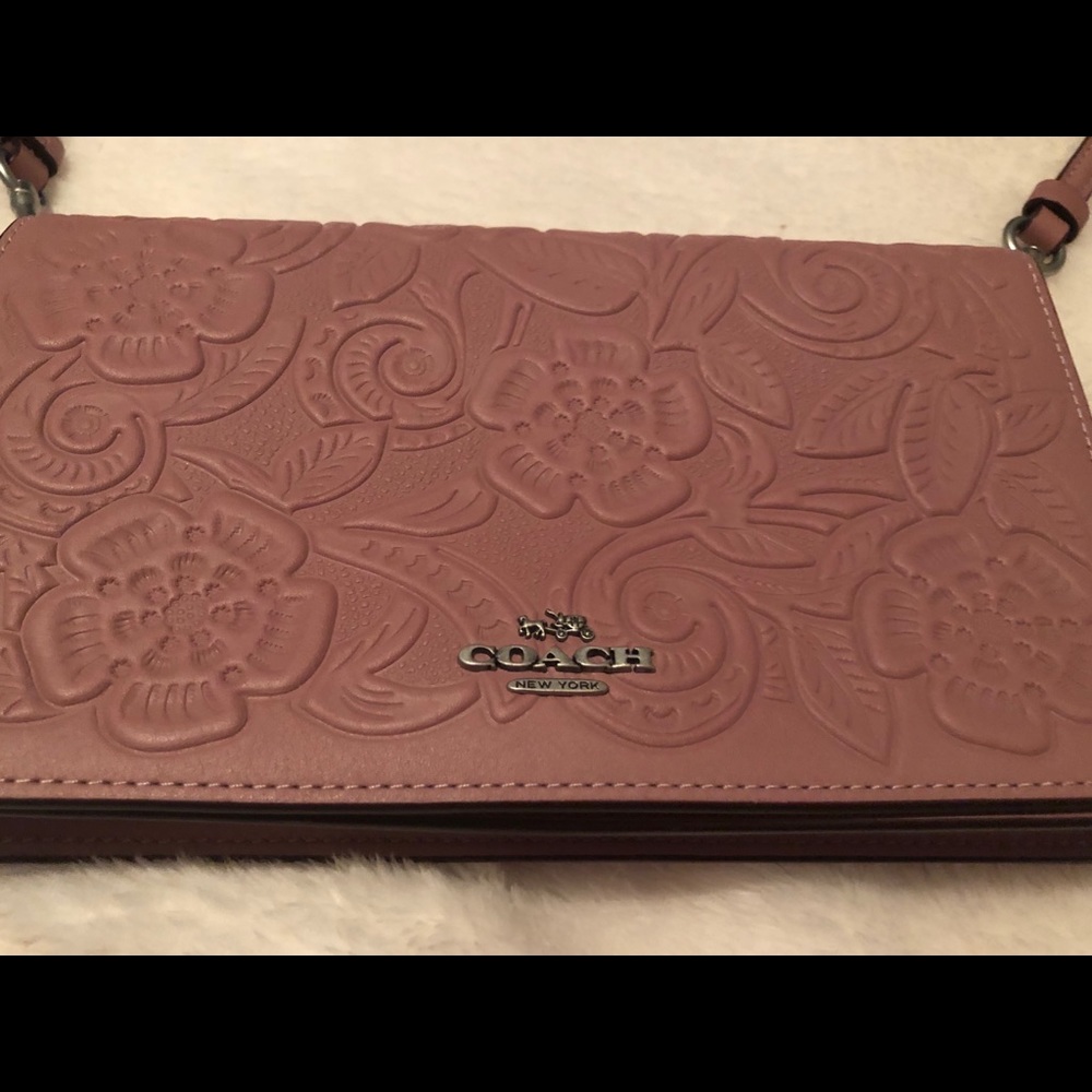 Coach crossbody wallet